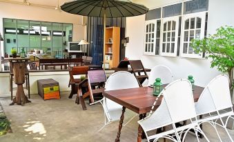 Baan Rare Guesthouse