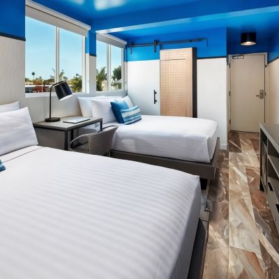 Emerald Room With 2 Double Beds Pacific View Inn Promo Code