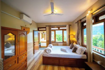 Zostel Pokhara Hotel a 