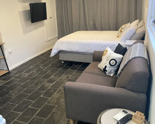 Cosy Private Studio فنادق في باثرست