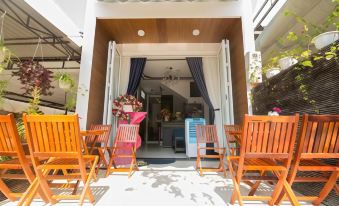 Lagoon Homestay - Housity