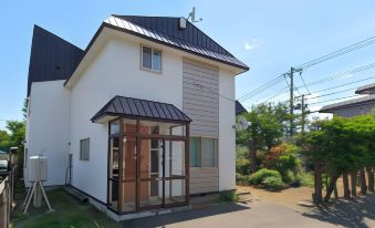 Sapporo-Enju Hiragishi House