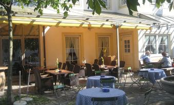 Hotel-Gasthof Maisberger - Housity