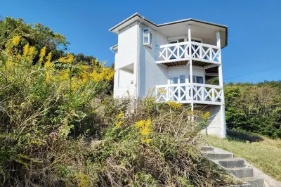 Ultra Private Off Grid Island Villa Near the Beach Mandarin Farm Setting Hotels in 