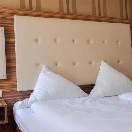 Hotel Villa Erlen Отели в г. Эрланген