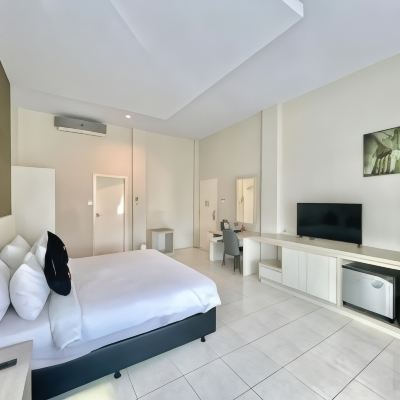 Deluxe Twin Room The Madeline Hotel Promo Code