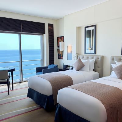 Luxury Twin Room with Sea View Executive Floor Non smoking