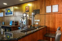 Days Inn by Wyndham Peterborough