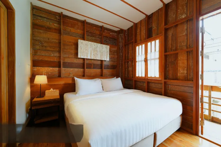 ห้องดีลักซ์เตียงคิงไซส์พร้อมวิวเมือง