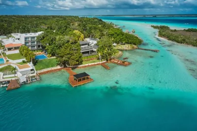 Cristalino Lagoon Front Hotel, Restaurant & Spa Hotels in 