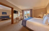 PortoBay Santa Maria - Adults Only