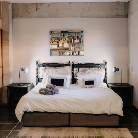 La Rona Hospitality Services Отели в г. Рустенбург