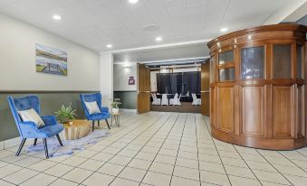 Seaport Inn & Suites