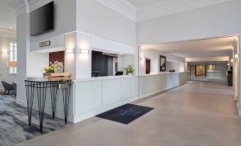 Delta Hotels by Marriott Heathrow Windsor