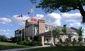 Monte Carlo Inn Markham - Housity