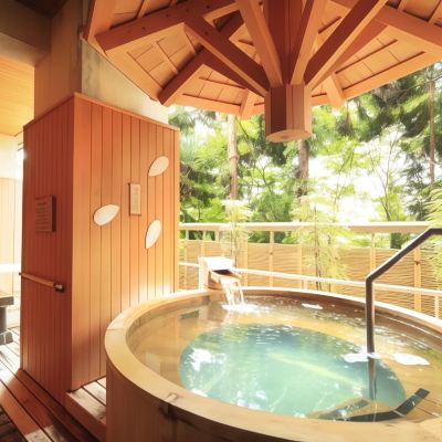 Japanese Style 10 Tatami Room with Open Air Bath