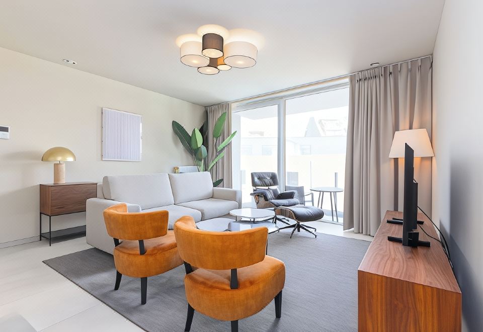 豪華兩卧室公寓 - 帶陽台和城市景觀