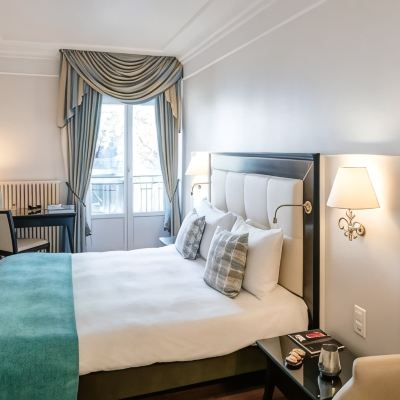 高級城景客房，一張大床 蒙特勒瑞士雄偉大傲途格精選酒店酒店優惠