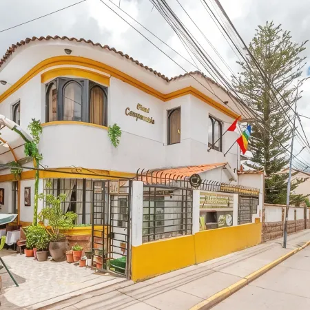 Hotel Campanario