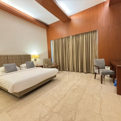 Club Room The Hans Promo Code