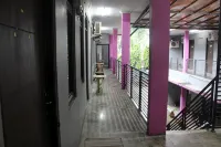 Puri Allisa Syariah Hotele w: 