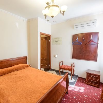 Economy Double Or Twin Room El Hotel Promo Code