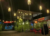 100% Cafe Moto Hostel Hotéis em 