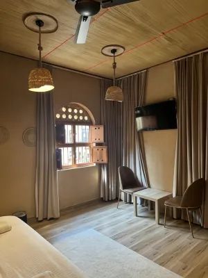 Aldar Inn โรงแรมใน
