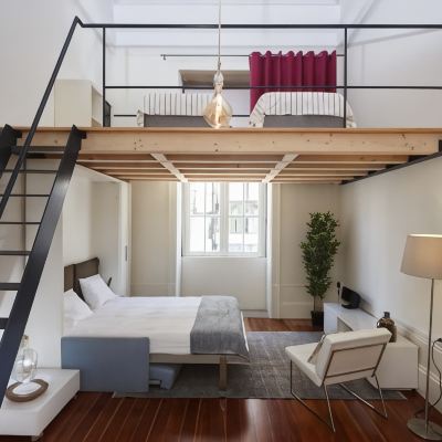 Twin Room with Shared Bathroom The Passenger Hostel Promo Code