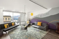 Silverbow Inn & Suites