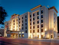 Humphry Inn and Suites Các khách sạn ở 