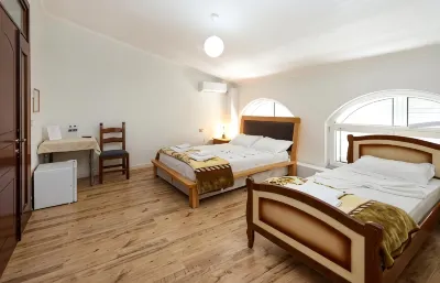 Hotel Familja Các khách sạn ở 