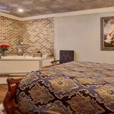 Calhoun Square McMillan Inn Promo Code