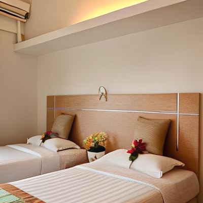 Middle Room (Shared Bathroom, Co-living) Kupon One-Stop Residence Hotel