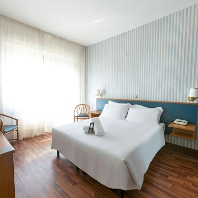 스탠다드 더블룸 호텔 리베라 쿠폰