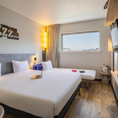 Deluxe Triple Room With 1 Double Bed And A Sofa 巴黎 波特蒙特勒伊德宜必思快捷酒店優惠