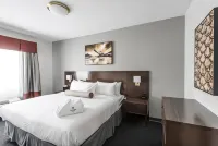 Edgewater Hotel