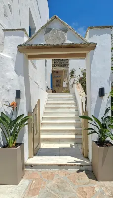 Tinos Heritage Plateia