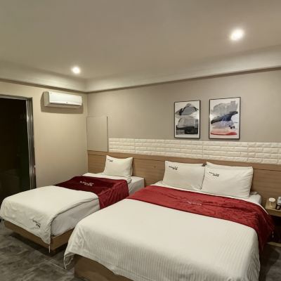 디럭스 시네마 트윈 - 65인치 대형 TV, 탑퍼 매트리스 (탑퍼 킹 매트리스, 욕조) Suwon Boutique Hotel XYM 쿠폰