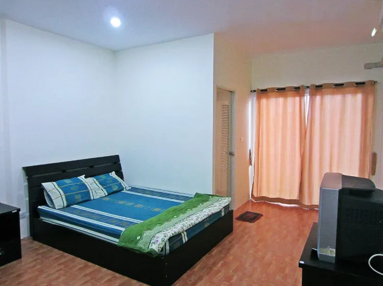 ห้องสแตนดาร์ด เตียงใหญ่ 1 เตียง