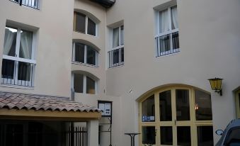 Logis Hotel Medieval, Montelimar Nord - Housity