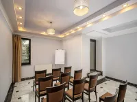 Hotel Sarmis Các khách sạn ở Deva