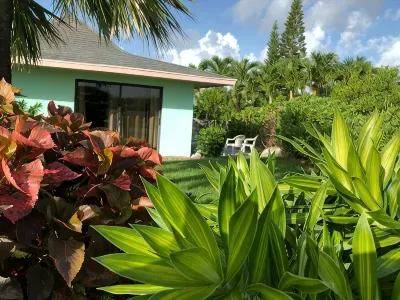 VILLA LUIS, TREASURE CAY PARADISE, FULLY SANITIZED  호텔