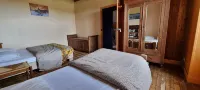 Quiet renovated house near the beach with beautiful garden in Kerdalé