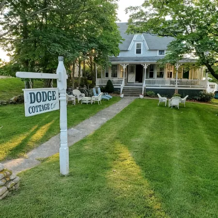 Dodge Cottage