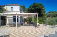 Armonia Bay Hotel