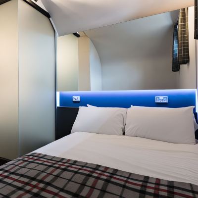 Double Room Ensuite Code Pod – the Court - Edinburgh Promo Code