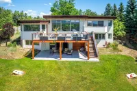 Stunning Home with Flatirons Views, 10-Min to Downtown & CU Campus!