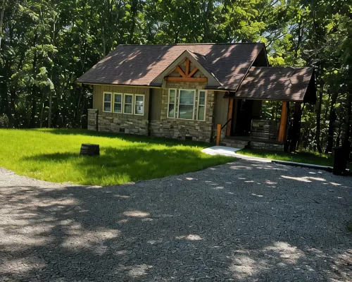 Viognier-Cottage Near Jones Von Drehle with Master Suite Ξενοδοχεία στην πόλη Traphill
