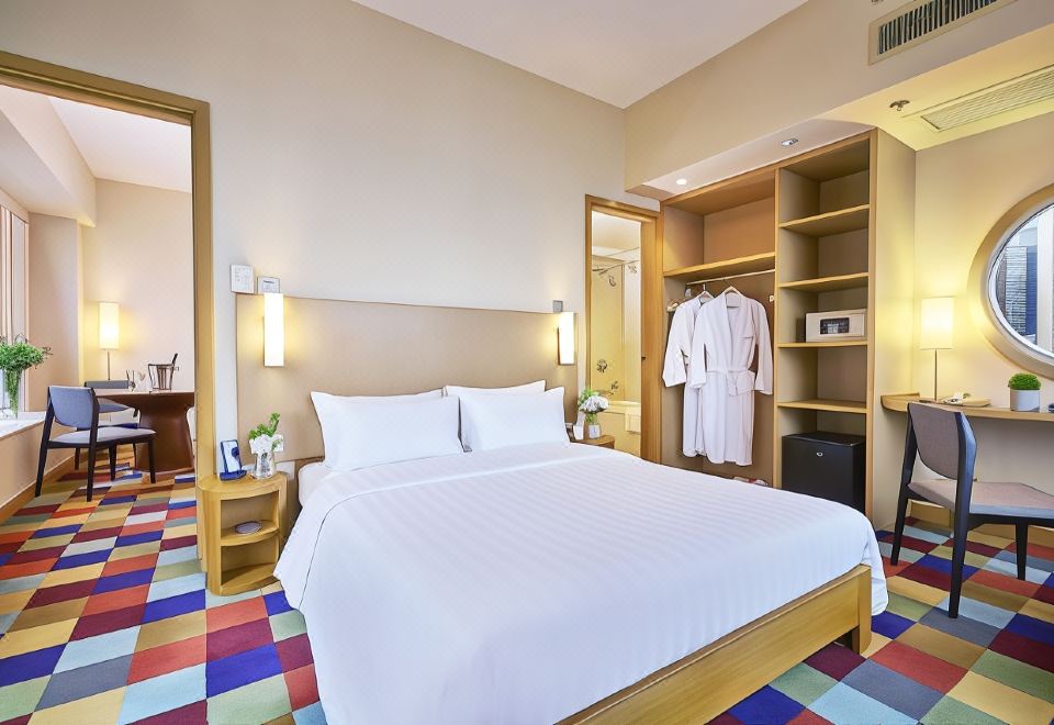 COZi Harbour View Suite